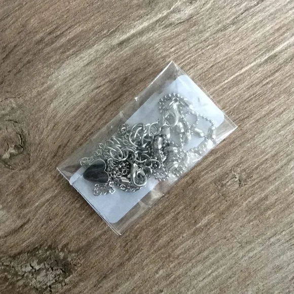 NWT MULTI NECKLACE 2 pieces - Picture 5 of 5